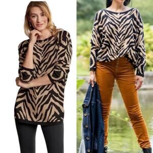 CAbi Dani Pullover Sweater Zebra Dazzle Stripe Brown/Black Medium Animal Print‎